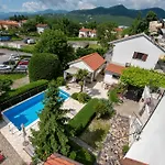 Apartament Dorijan With Pool