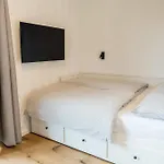 Dorijan With Pool Apartament *