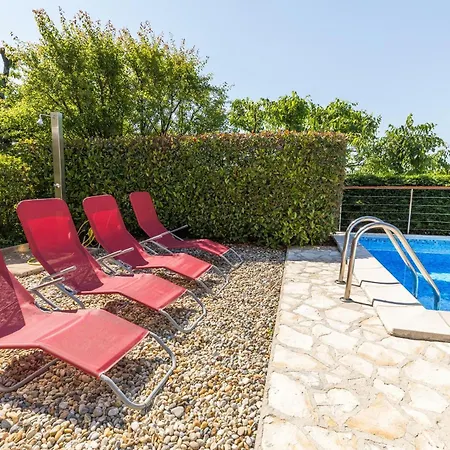 Appartement Dorijan With Pool *