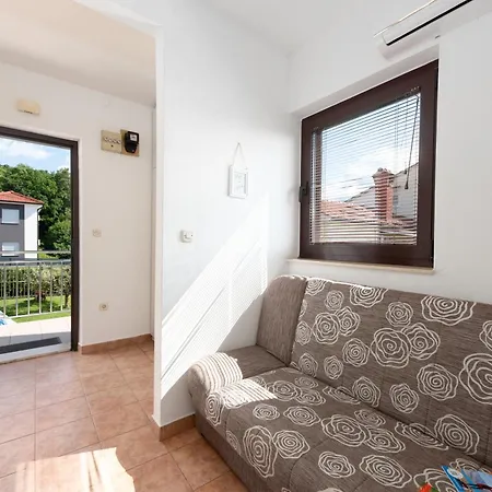Dorijan With Pool Apartment *