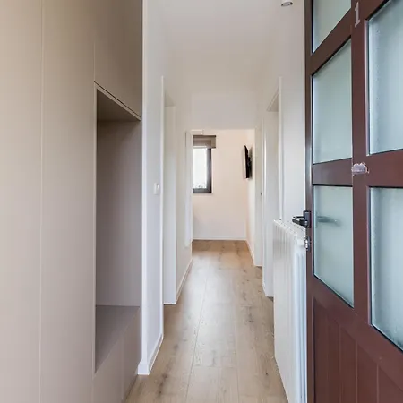 Dorijan With Pool Apartamento