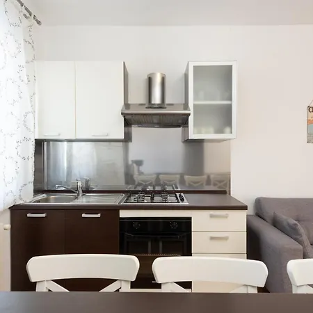 Dorijan With Pool Apartamento *
