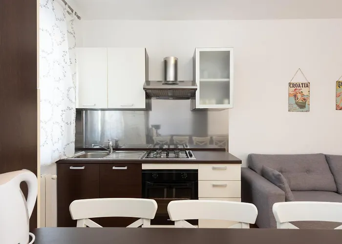 Dorijan With Pool Apartamento *